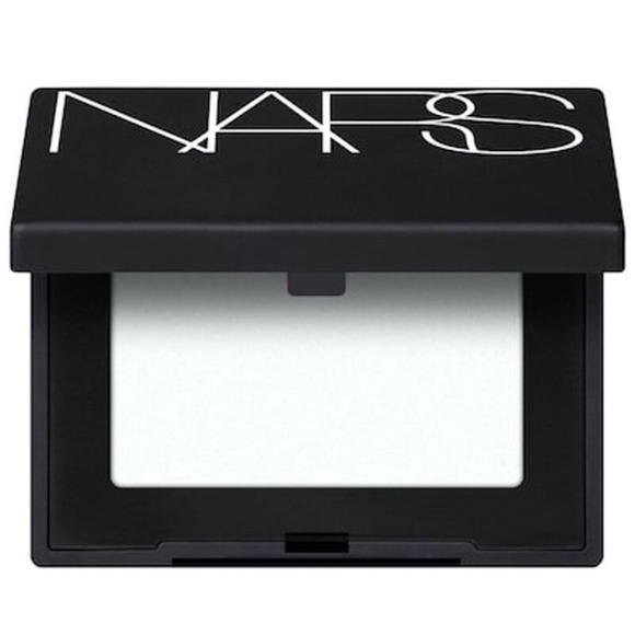 NARS MINI LIGHT REFLECTING™ SETTING POWDER - PRESSED Crystal - Picture 1 of 3